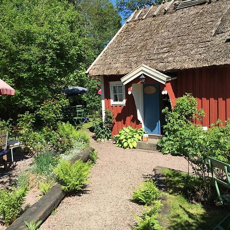 Gasthaus Malistorpets Rosor Bed & Kitchen Varberg Exterior foto